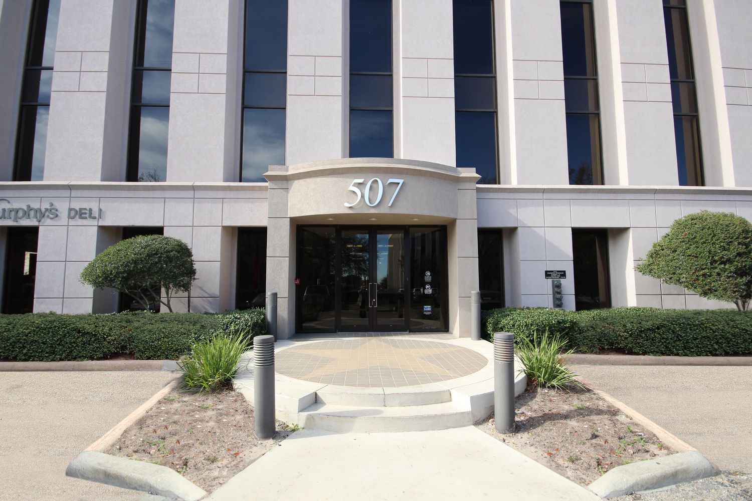 507 N Sam Houston Pkwy E, Houston, TX 77060